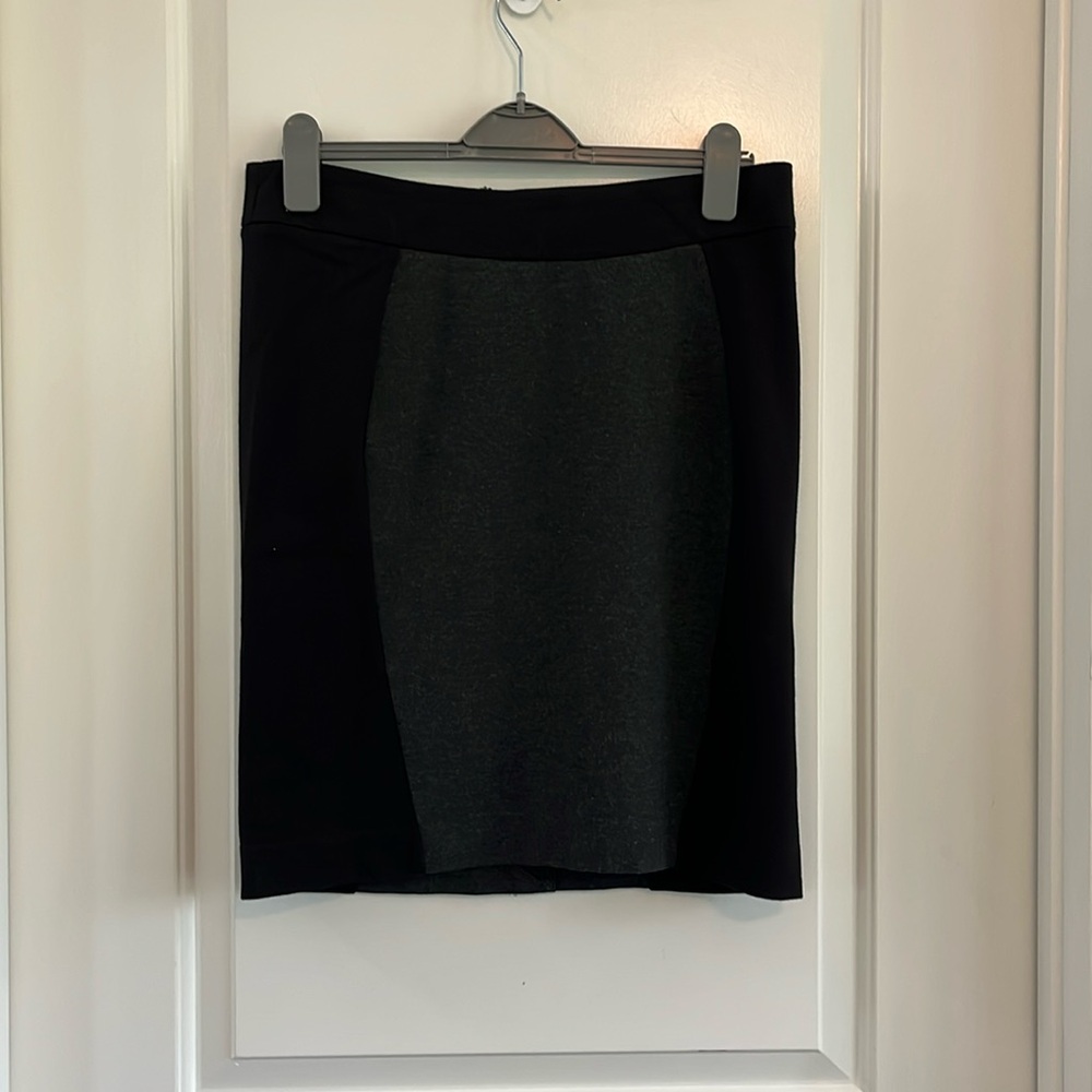 Ricki’s colour block grey/black pencil skirt size medium